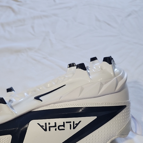 Nike Alpha Menace 4, White and Midnight Blue Men's Football Cleats - Picture 11 of 12